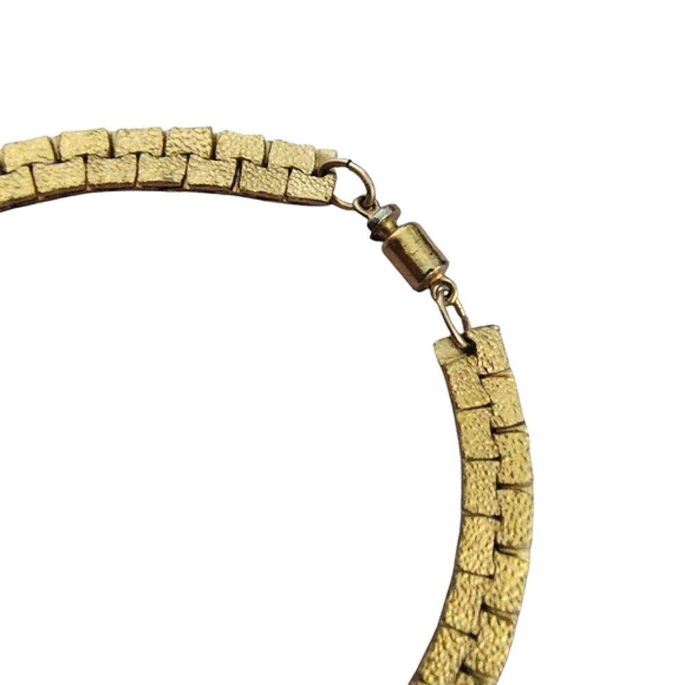 Vintage Textured Gold-Tone Link Bracelet - Picture 5 of 7